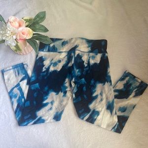 NWT New York & Company The Envy Capri Leggings Sits At Lower Waist Size S